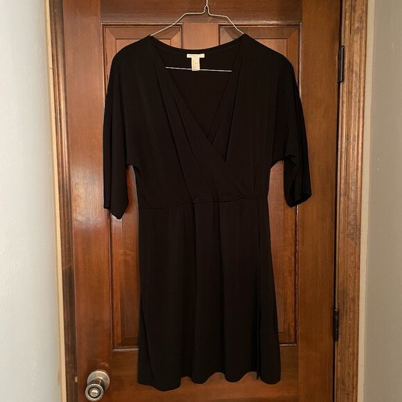 Size Large H&M little black faux wrap dress with 3/4 sleeves - Picture 1 of 11
